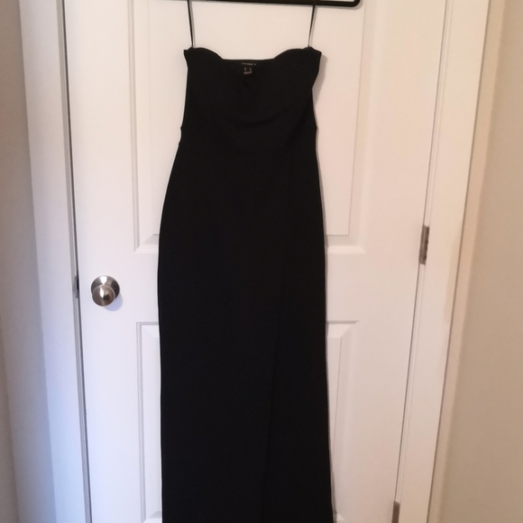 Asymmetrical Leg Jumpsuit - Picture 6 of 7